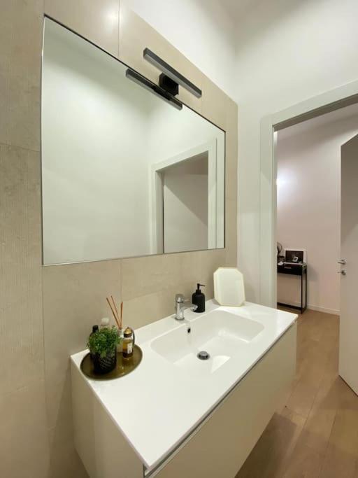 Urban Flat - Visconti 10/2 Appartamento